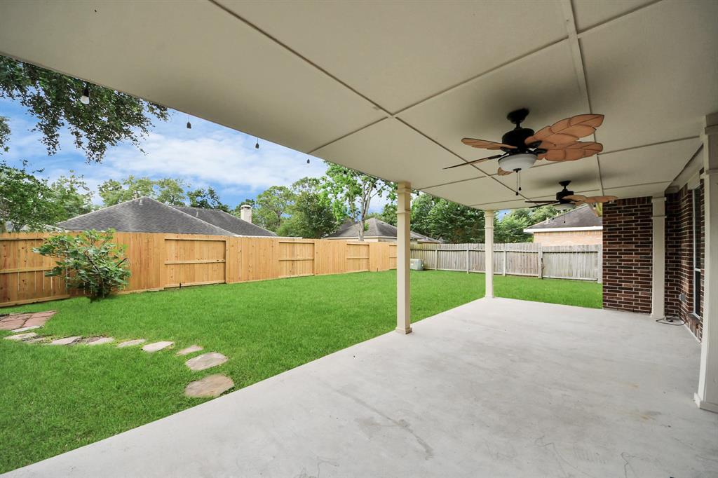 4311 Running Pine Drive, League City, Texas image 36