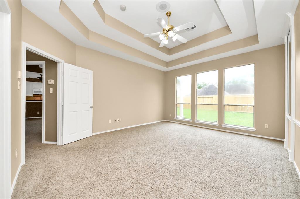 4311 Running Pine Drive, League City, Texas image 22