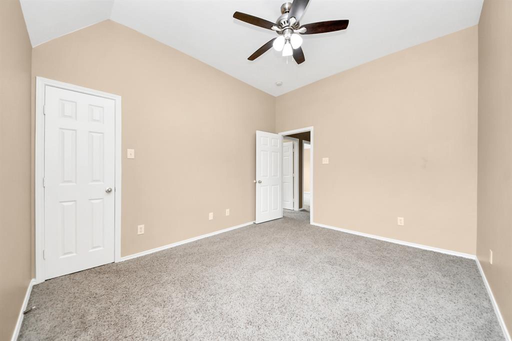 4311 Running Pine Drive, League City, Texas image 28