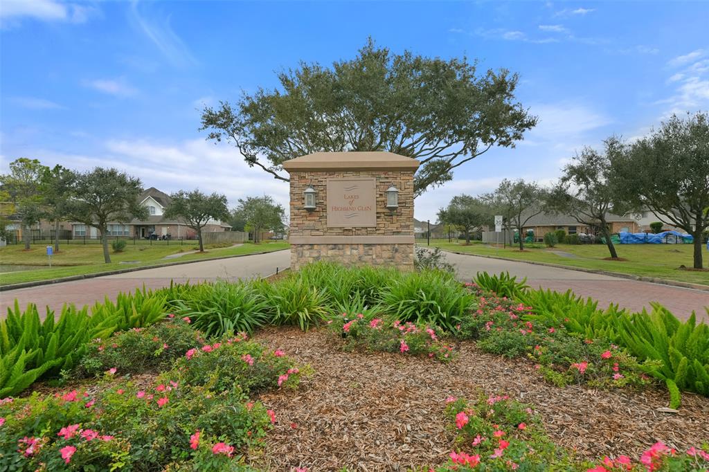 3114 Avory Ridge Lane, Pearland, Texas image 44