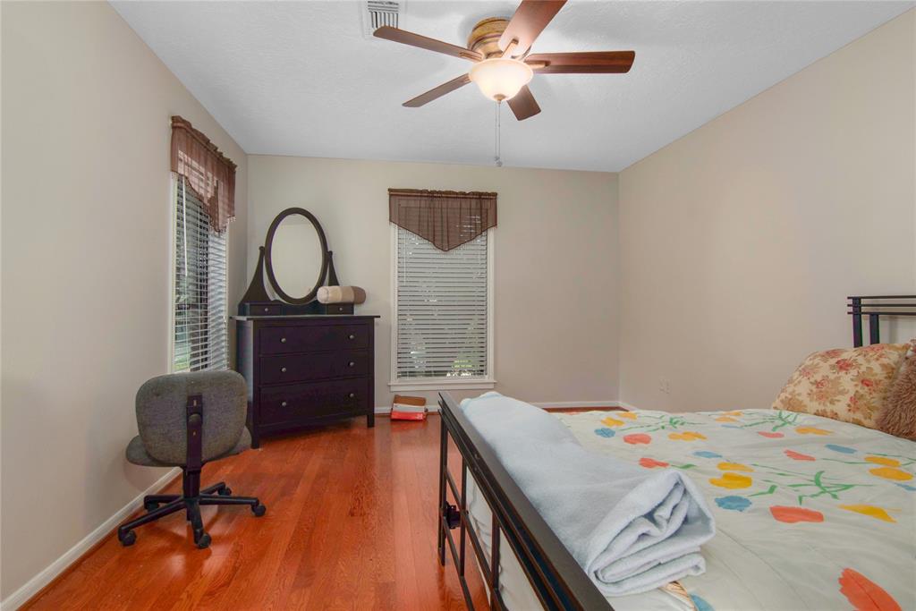 1126 Crossroads Drive, Houston, Texas image 25