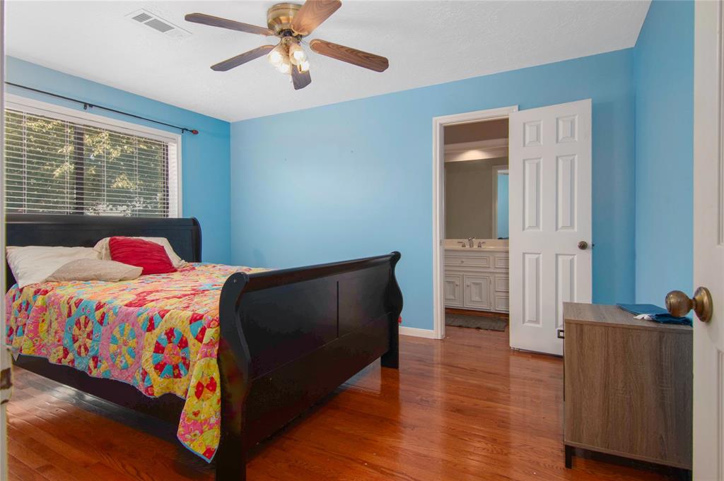 1126 Crossroads Drive, Houston, Texas image 24