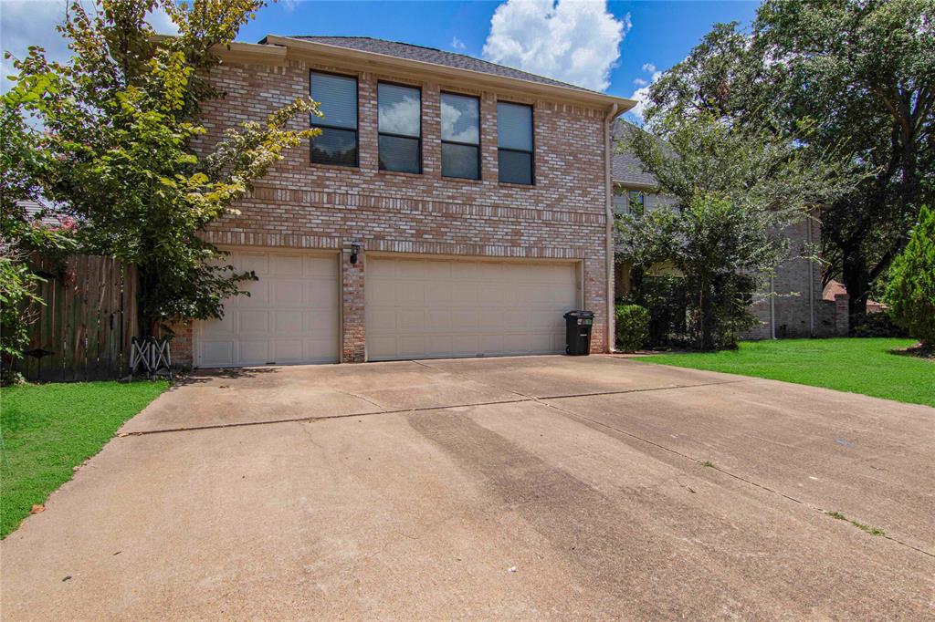 1126 Crossroads Drive, Houston, Texas image 3