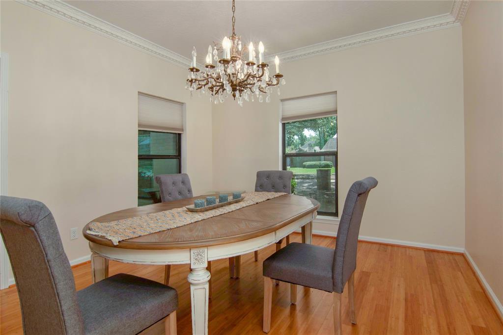 1126 Crossroads Drive, Houston, Texas image 6