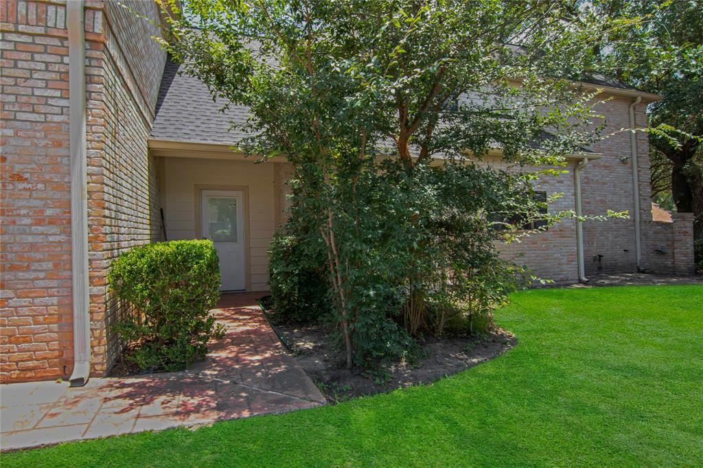 1126 Crossroads Drive, Houston, Texas image 32