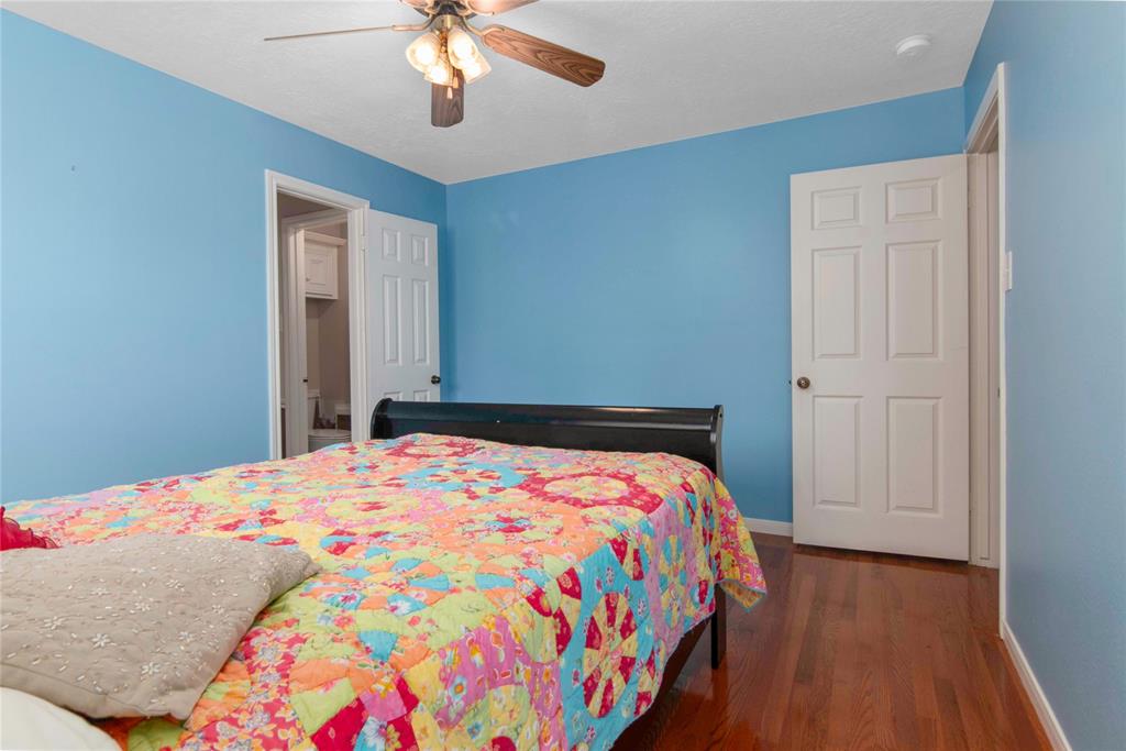 1126 Crossroads Drive, Houston, Texas image 23