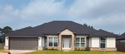 A home in Angleton