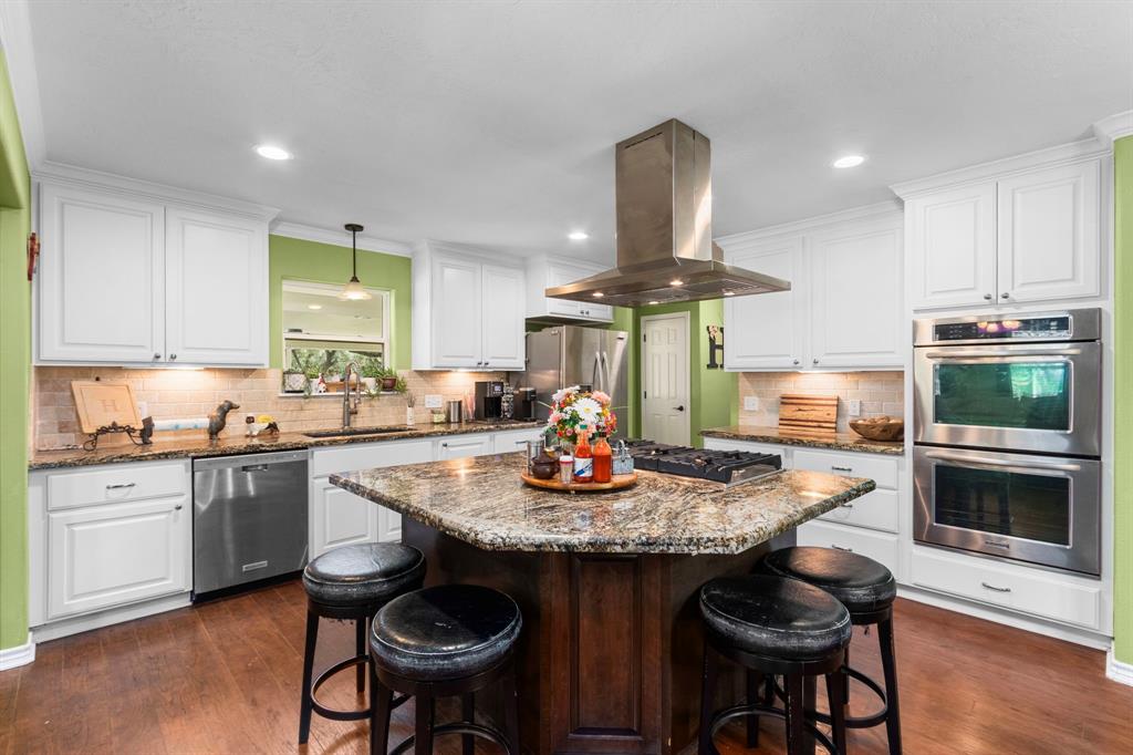 1035 Baron Lane, Columbus, Texas image 7