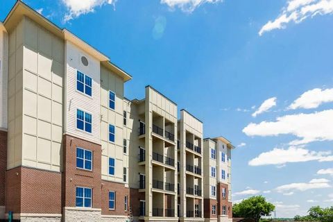 Condo For Rent - 607 Lenore St St<br/> Nashville, TN 37206