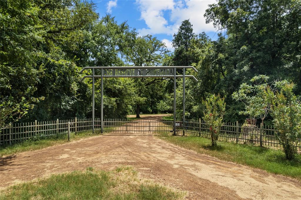 11 Lakeside Drive, Montalba, Texas image 2