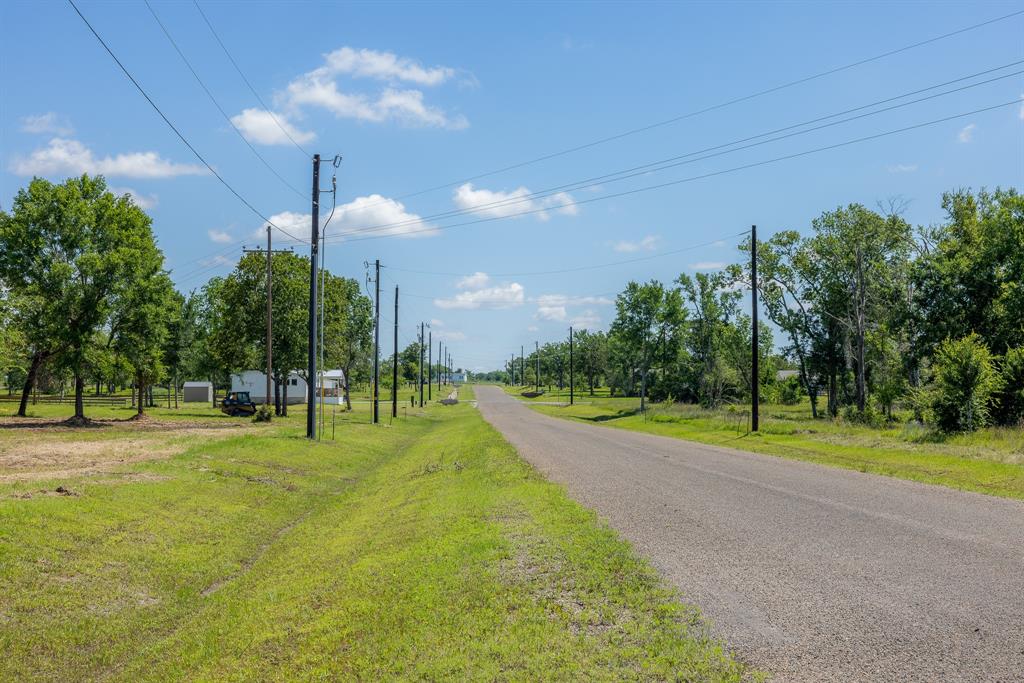 6523 Atakapan Trail Trl, Bedias, Texas image 1