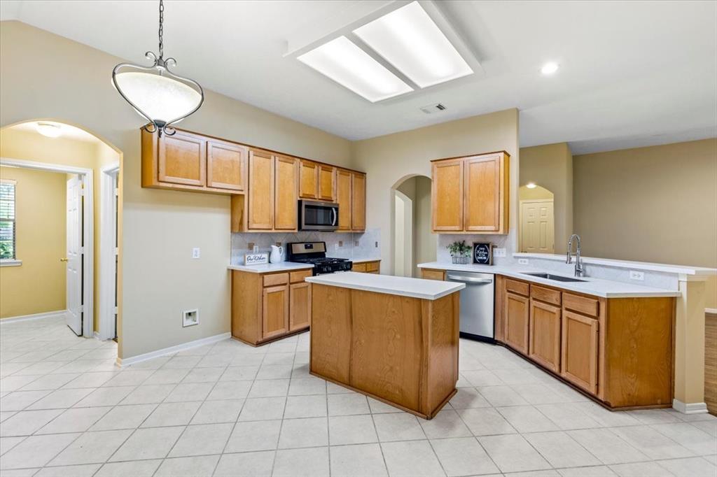 1940 Waterford Way, Seabrook, Texas image 14