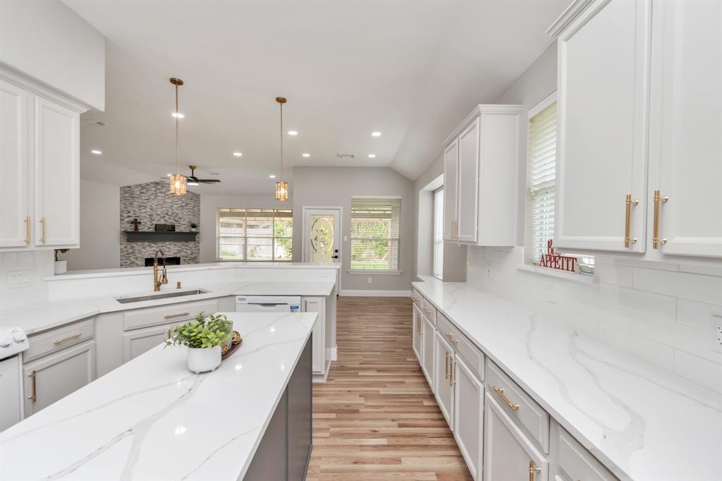 2034 Holly Glade Lane, Sugar Land, Texas image 22