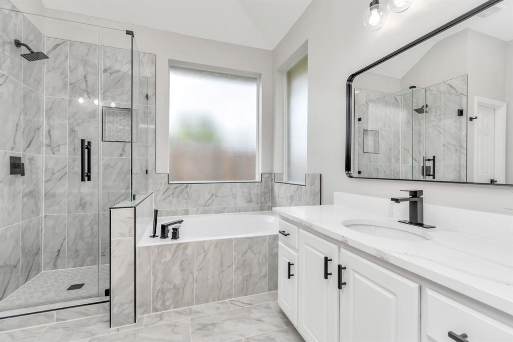 2034 Holly Glade Lane, Sugar Land, Texas image 25