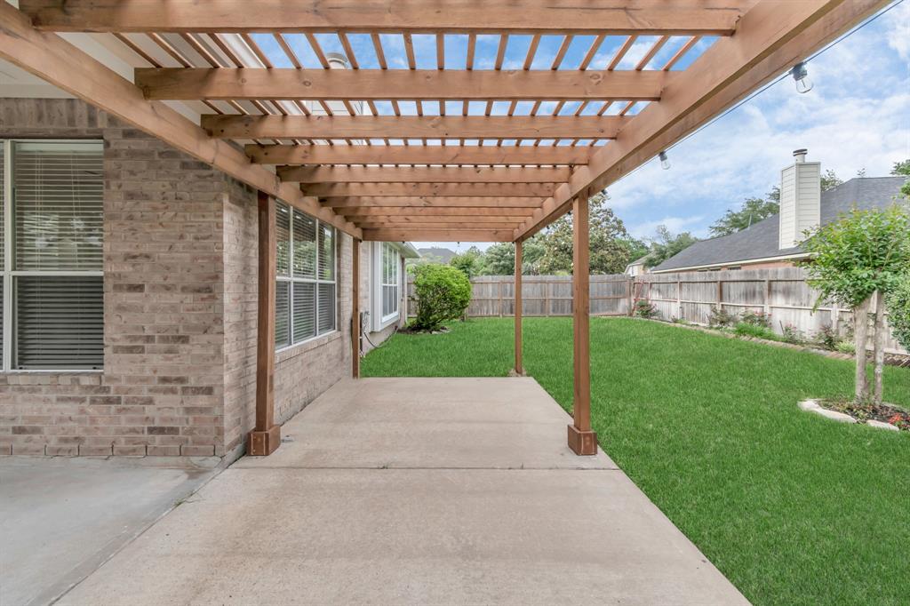 2034 Holly Glade Lane, Sugar Land, Texas image 31