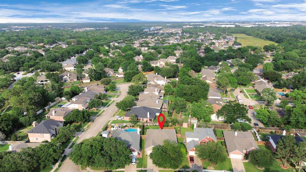 2034 Holly Glade Lane, Sugar Land, Texas image 4