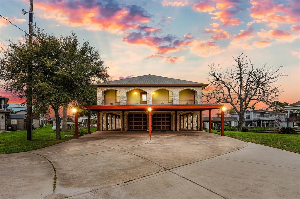 710 County Road 776 Palm, Liverpool, Texas image 1