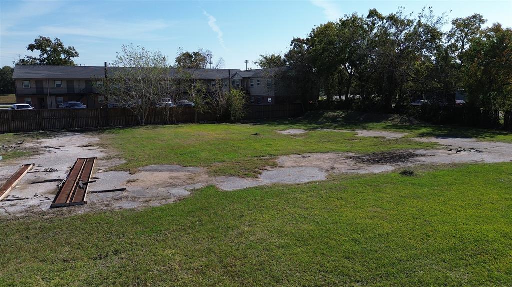 1500 N Alexander Drive, Baytown, Texas image 7