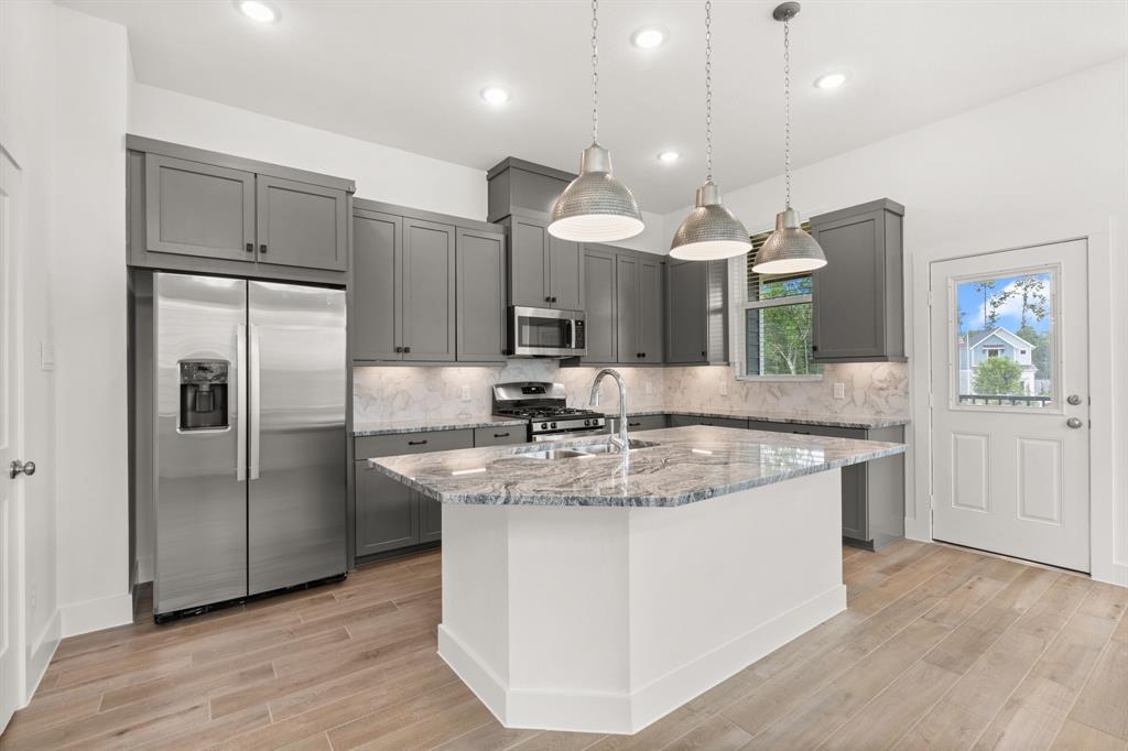 10131 Agave Point Lane, Manvel, Texas image 3