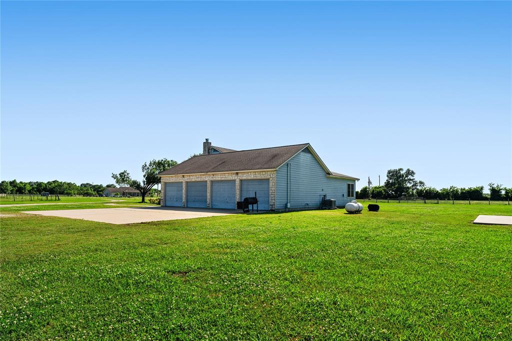 000 W Fm 1093 Road, Wallis, Texas image 40