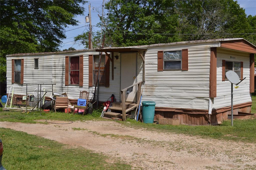 909 Hicks Street, Center, Texas image 3