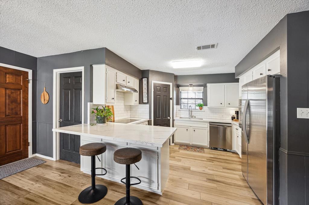 503 West Street St, Sealy, Texas image 8