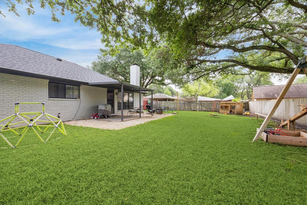 503 West Street St, Sealy, Texas image 20