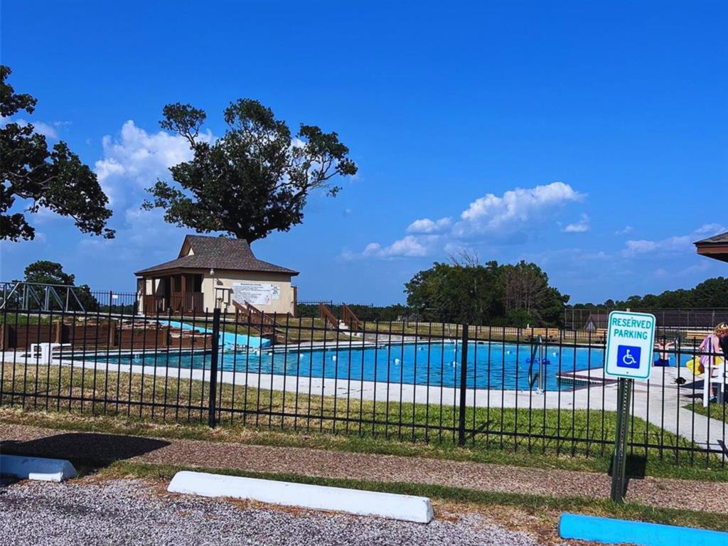 56 & 58 Cherry Hills, Trinity, Texas image 6