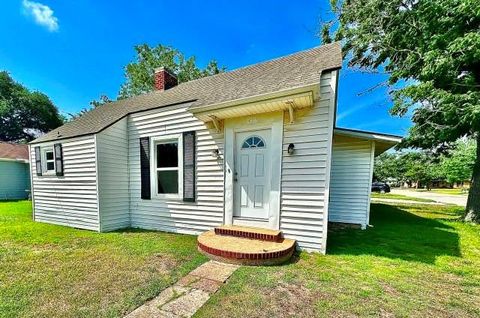 Photo of 312 2nd Street, Cuero, TX 77954 (MLS # 60918349)