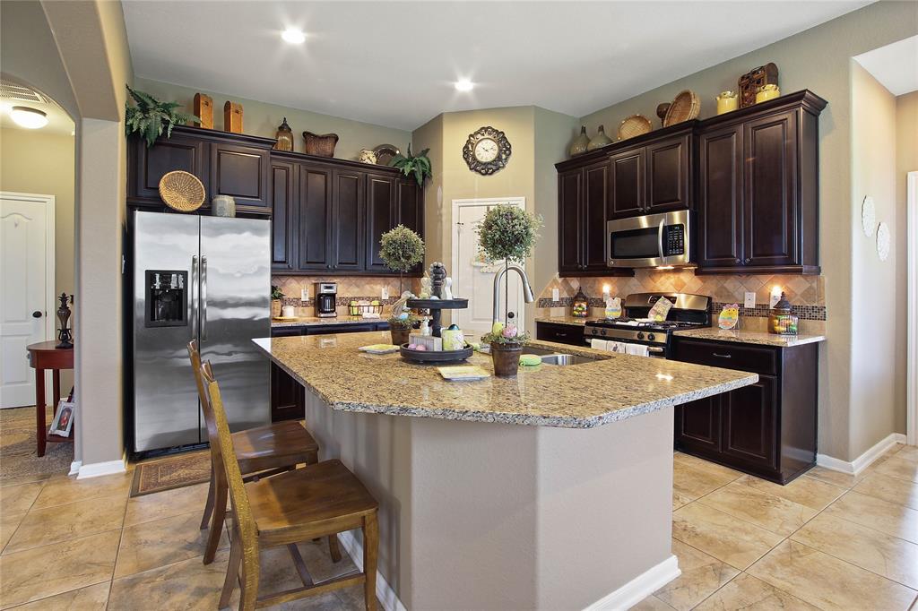 207 Echo Brook Lane, Dickinson, Texas image 6