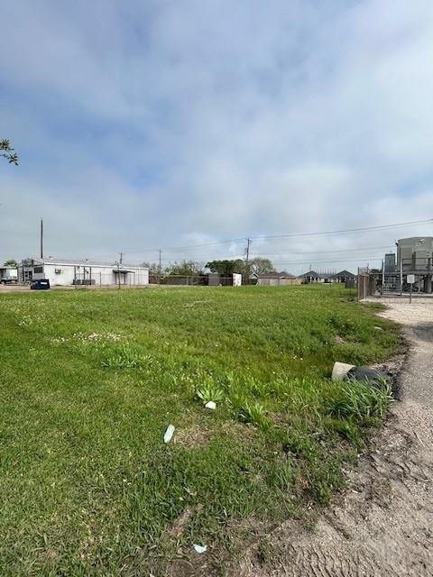 S Gulf Boulevard, Freeport, Texas image 5