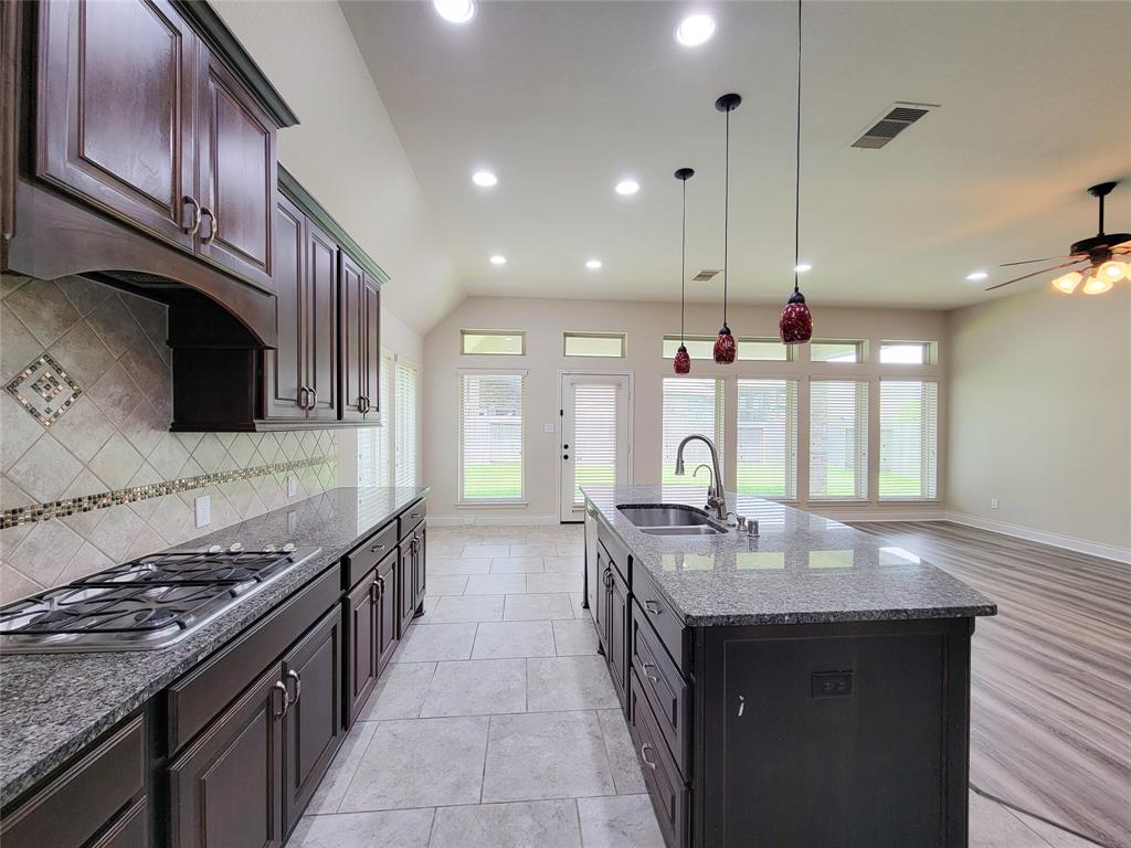 1314 Watercrest Park Lane, Rosenberg, Texas image 21