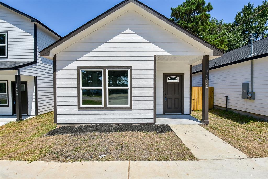 16978 W Lynbrook