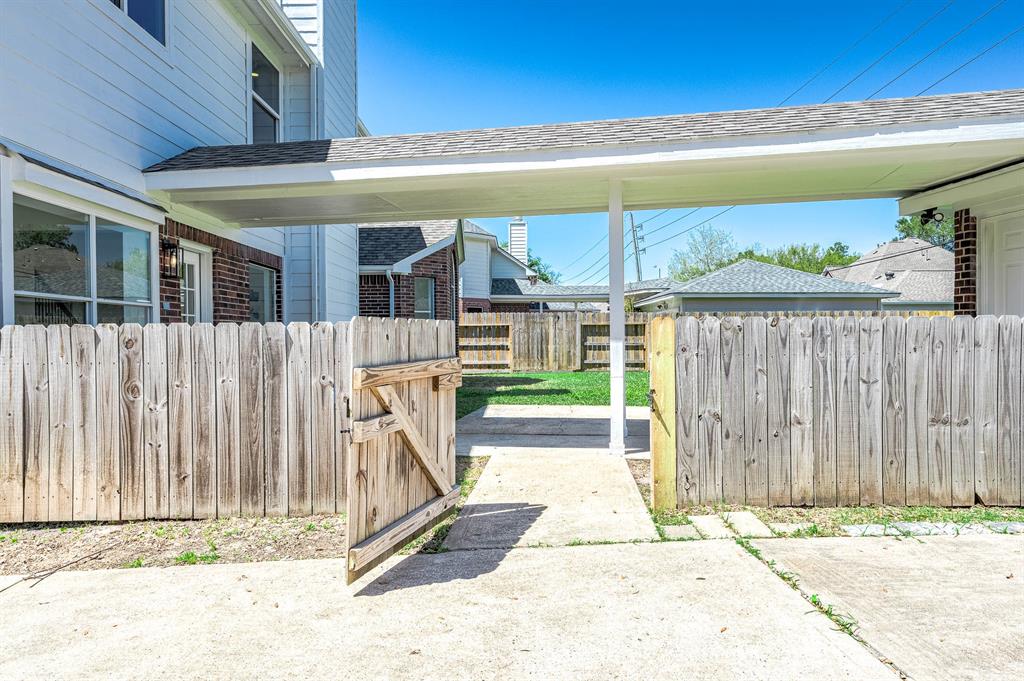 6511 Canyon Estates Lane, Richmond, Texas image 32
