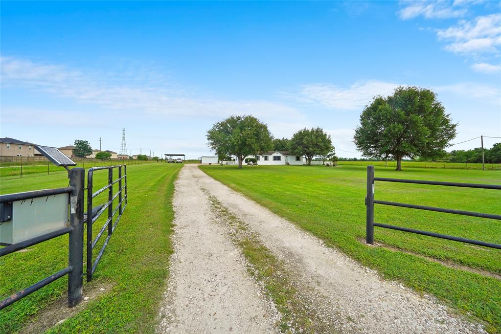 16070 Warren Ranch Road, Hockley, Texas image 3