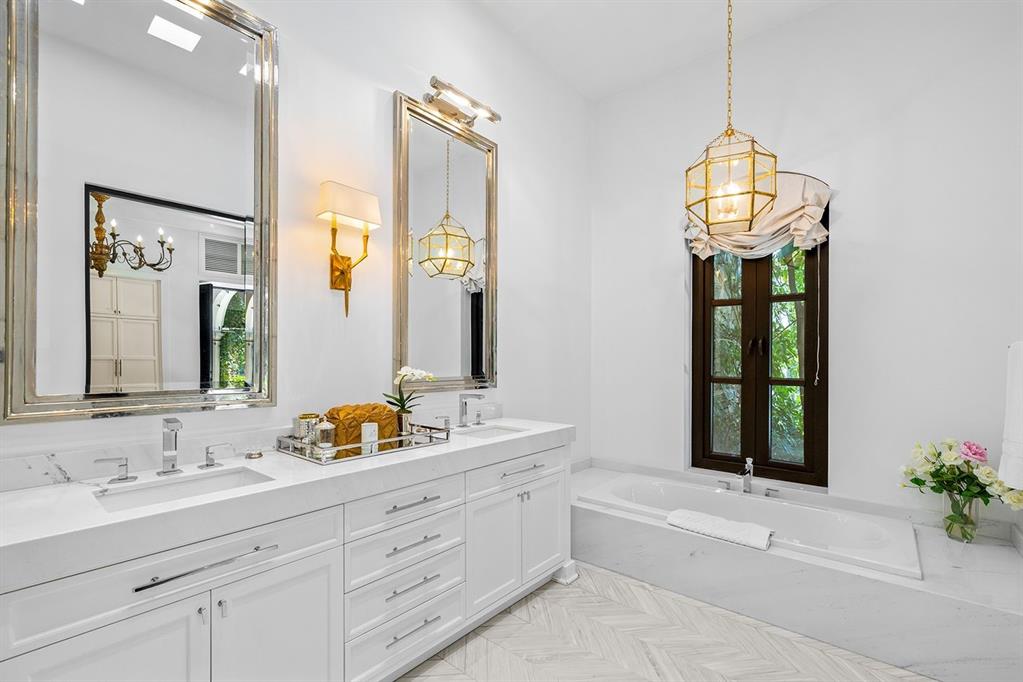 Mexico, 5 Bedrooms Bedrooms, ,7 BathroomsBathrooms,Residential,Active,138043