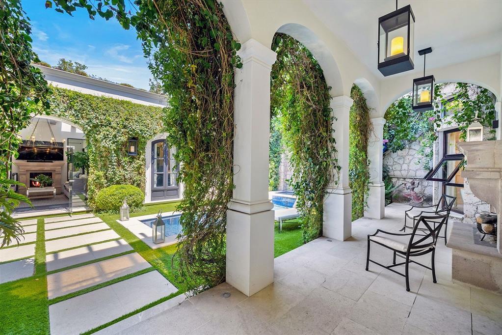 Mexico, 5 Bedrooms Bedrooms, ,7 BathroomsBathrooms,Residential,Active,138043