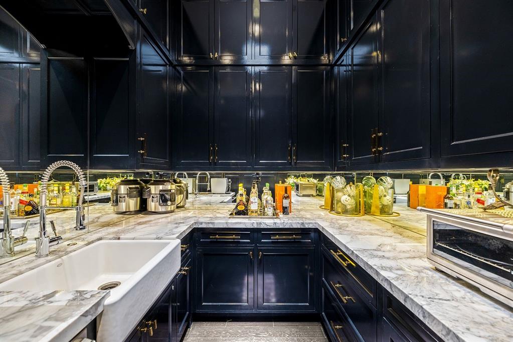 Mexico, 5 Bedrooms Bedrooms, ,7 BathroomsBathrooms,Residential,Active,138043