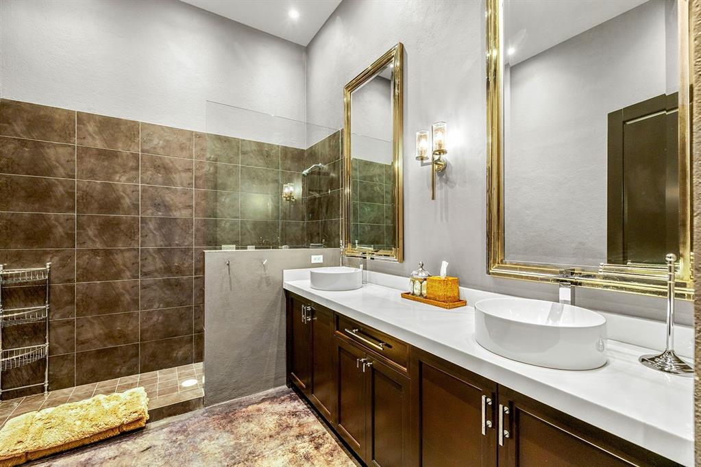 Mexico, 5 Bedrooms Bedrooms, ,7 BathroomsBathrooms,Residential,Active,138043