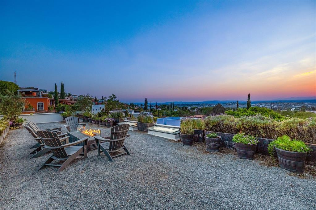 Mexico, 5 Bedrooms Bedrooms, ,7 BathroomsBathrooms,Residential,Active,138043