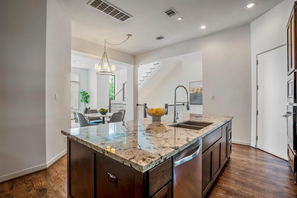 1614 Hazel Street, Houston, Texas image 9