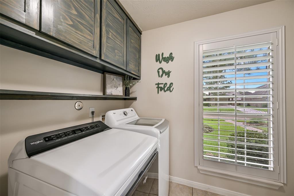 6819 Powell Lane, Manvel, Texas image 21
