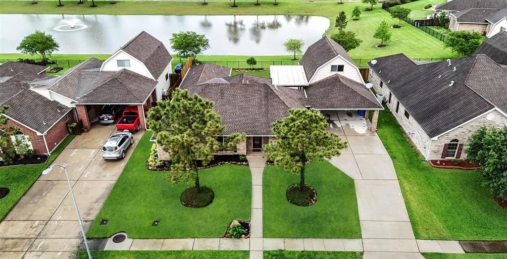 6819 Powell Lane, Manvel, Texas image 1