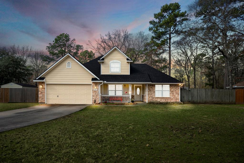 507 Mcdaniel Drive, Magnolia, Texas image 1