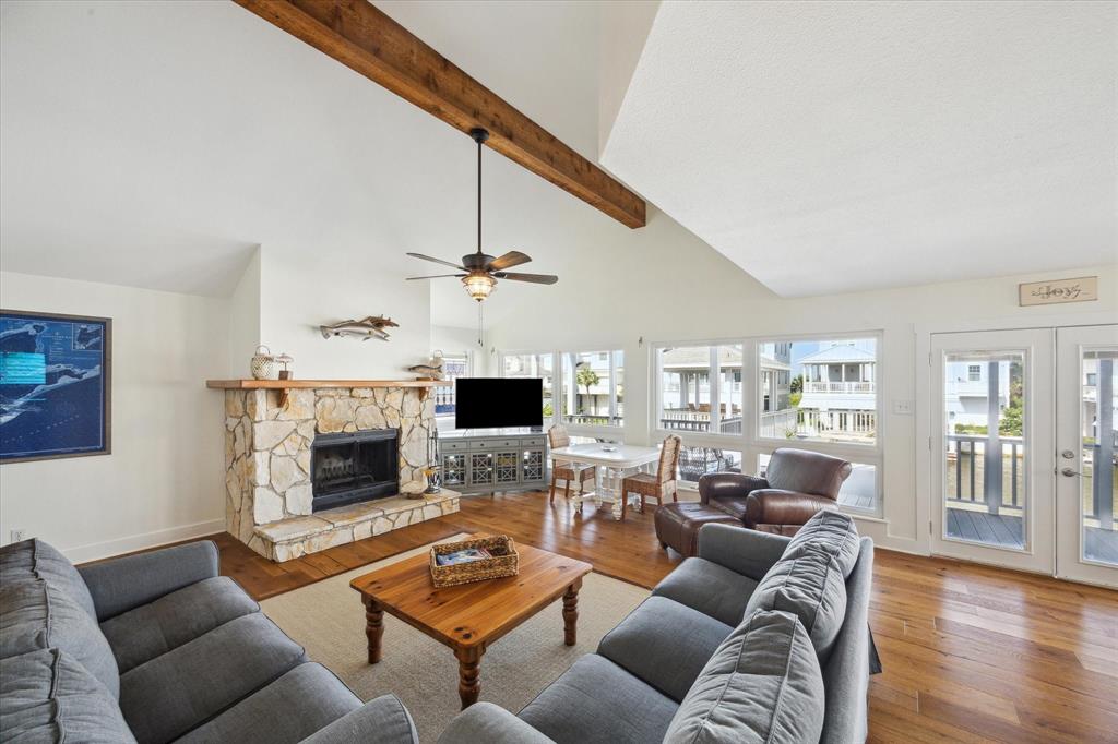 3411 Petite Circle