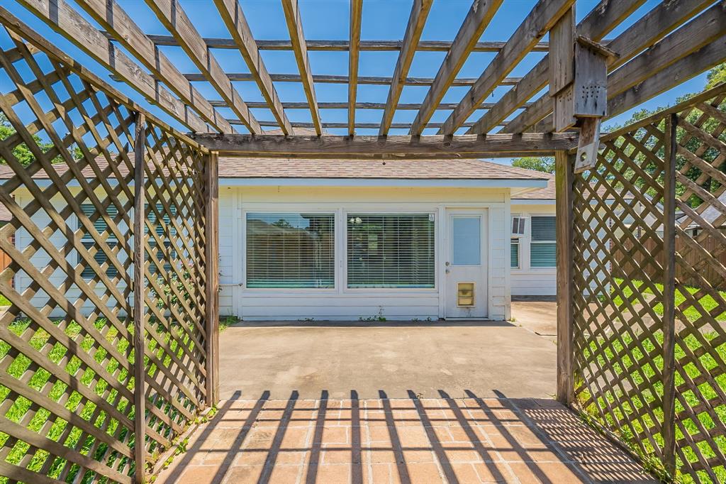 18307 Shadow Grove Lane, Crosby, Texas image 37