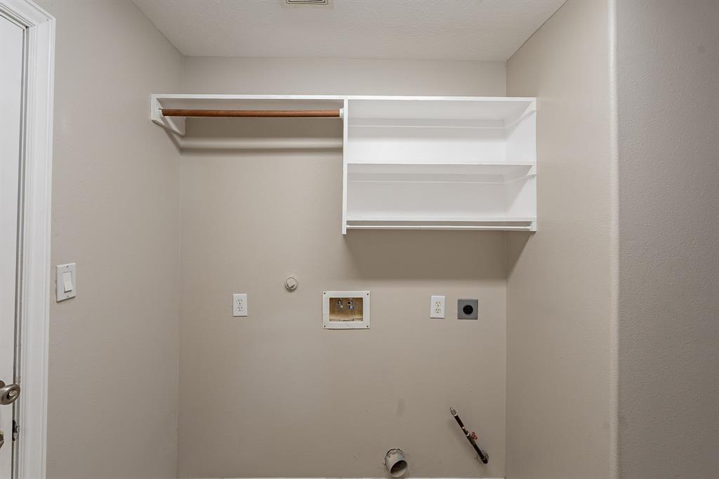 18307 Shadow Grove Lane, Crosby, Texas image 32