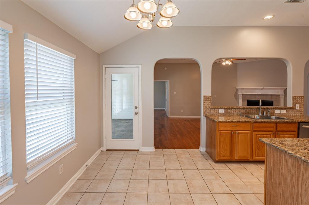 18307 Shadow Grove Lane, Crosby, Texas image 22