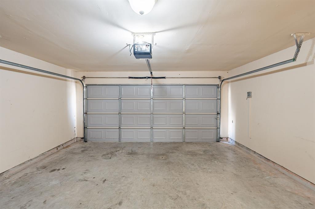 18307 Shadow Grove Lane, Crosby, Texas image 33