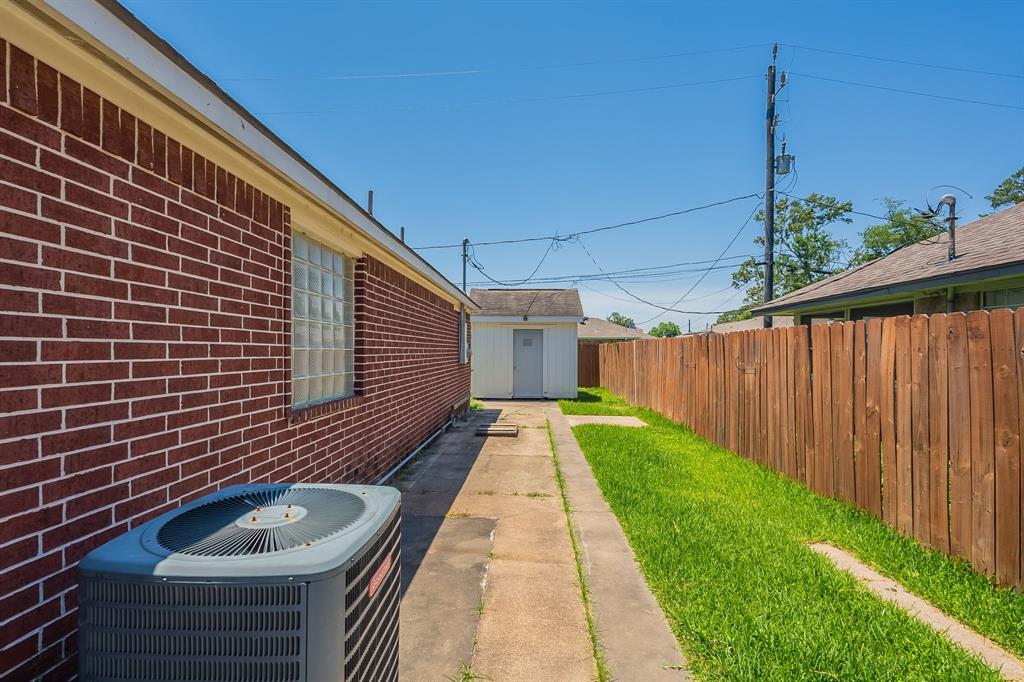 18307 Shadow Grove Lane, Crosby, Texas image 41
